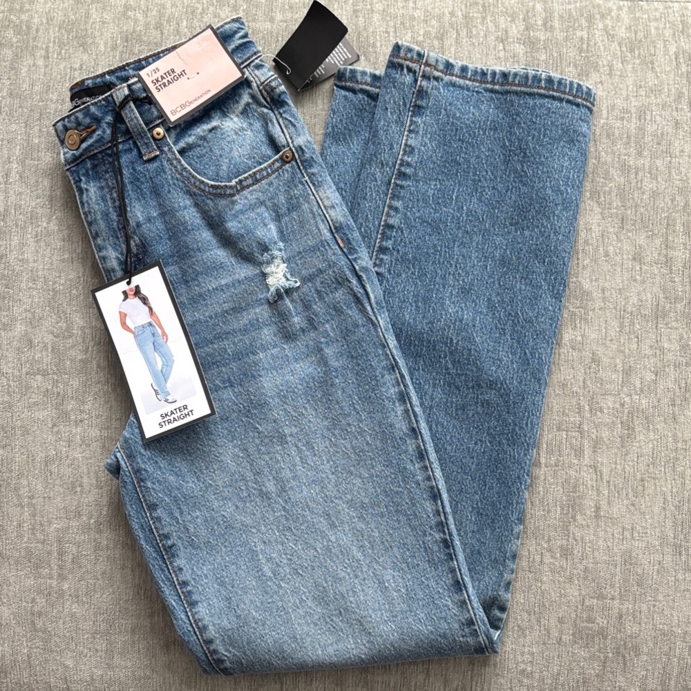 BCBGeneration Light Blue Skater Straight Jeans size 1/25